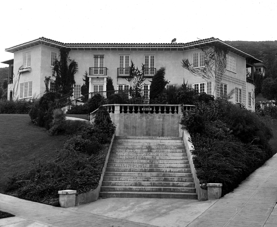 Jesse L. Laskey Estate 1921 WM.jpg